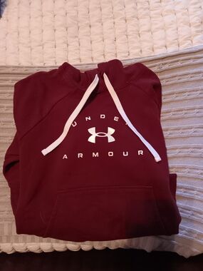 Under Armour Maroon Turtleneck Logo Sweatshirt with White Drawstrings